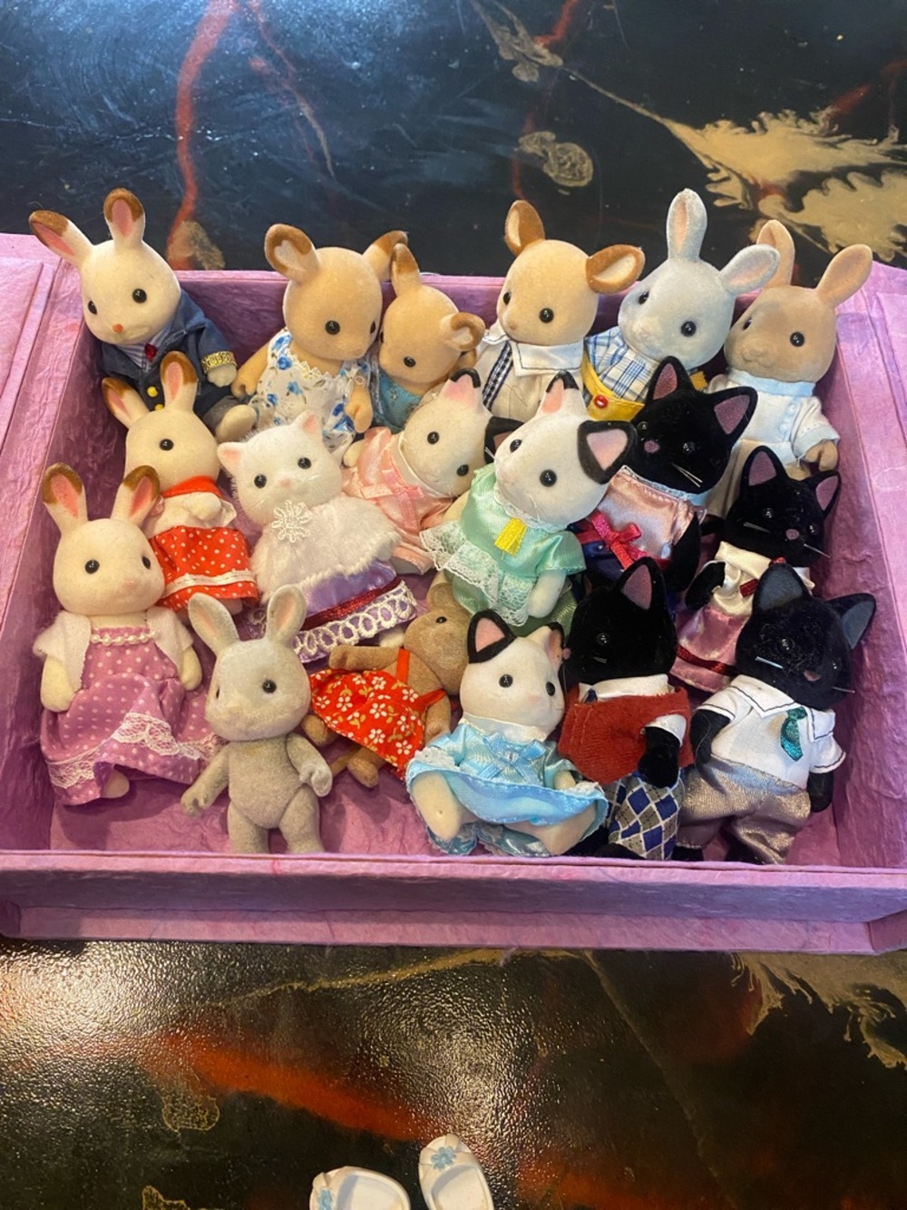 Lot of 18-Vintage sylvanian family calico critters